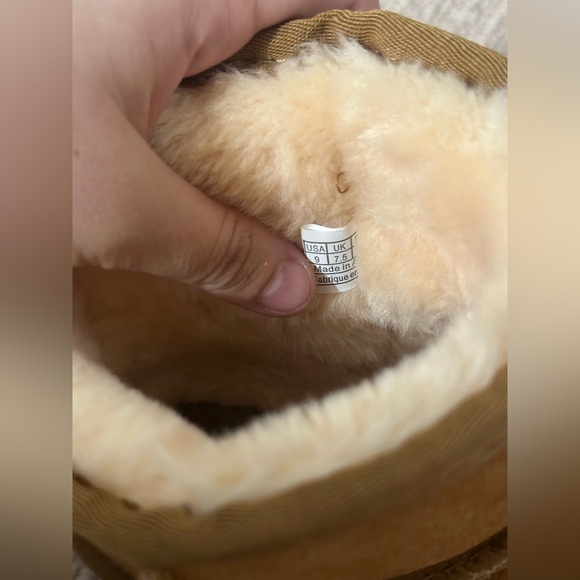 NEW UGG Classic Mini II Boot Women’s Size 9 - Picture 10 of 11